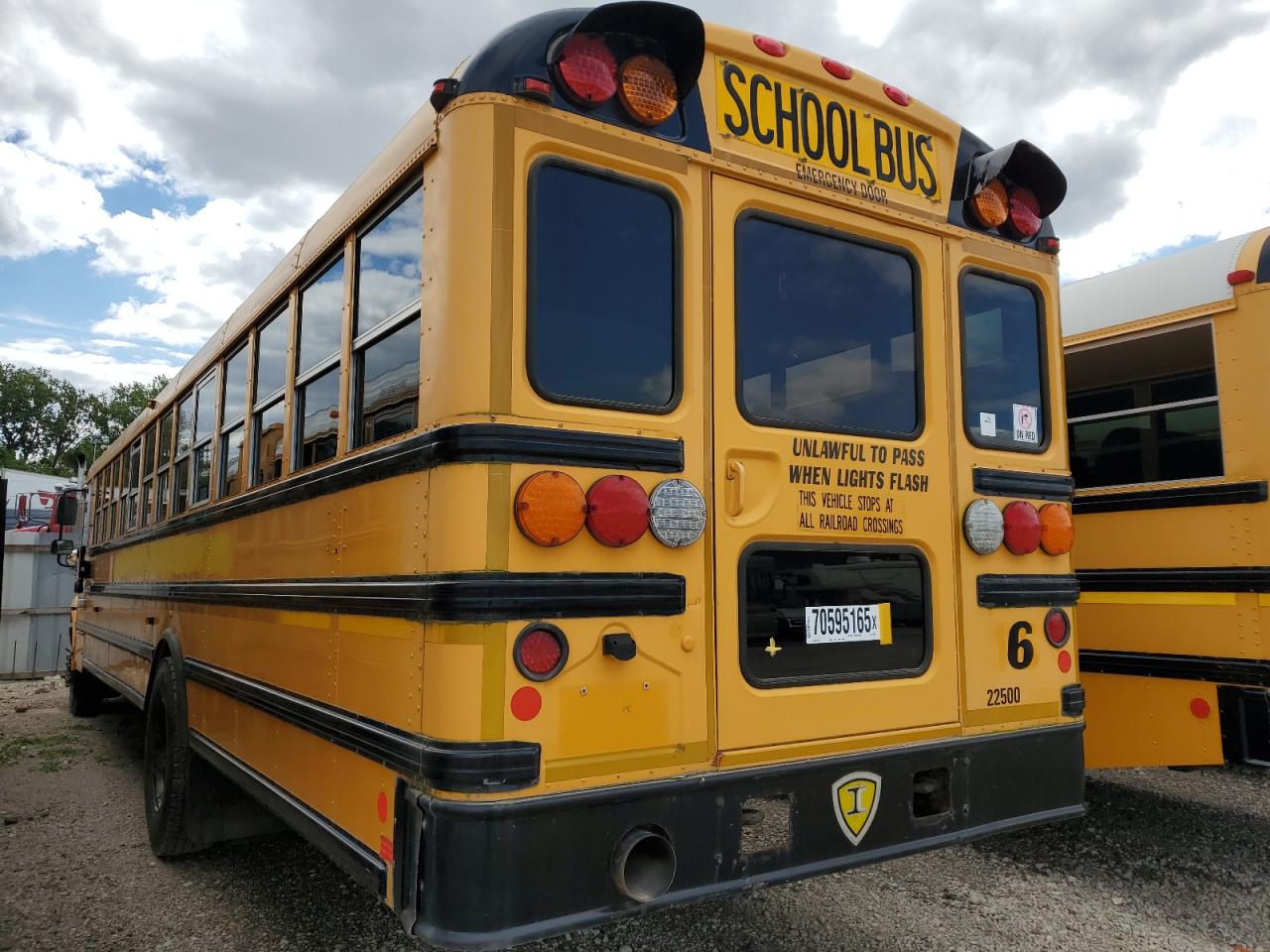 2011 IC Pb105 — VIN 4DRBUSKN9BB345709 — photo 3